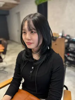 【韓国ヘアにしたい方】レイヤーカット+艶カラー＋幹細胞トリートメント✨🩰