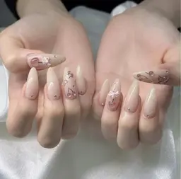 おすすめ・当店No.1【チップ長さ出し】ワンカラー & パーツ放題 ¥12500→¥10000 (オフ選択)