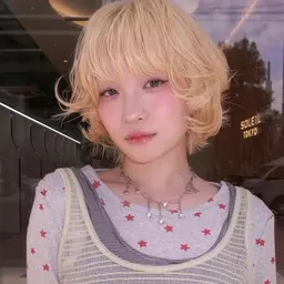 🌸 黒髪卒業🌸 ケアブリーチ+全体カラー+保護TR