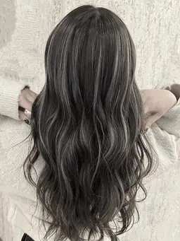 【天六店専用メニュー】ブリーチ込みハイライト+オンカラー✧*。(トリートメント仕上げ)