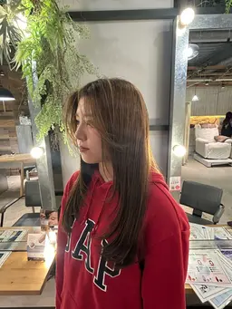 レディース顔周りレイヤーカット