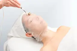 【くすみ・シミ改善/美白】ビタミンCイオン導入★シミ改善コース