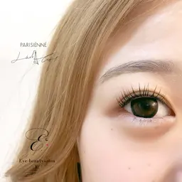 ダメージレスまつげパーマでぱっちり旬なまつげに✨🌟最後にトリートメント付きでケアしながらあてさせて頂きます✨💕