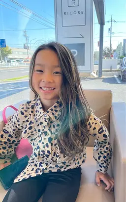 💣3Dハイライト（ハイライト+onカラー）＋ミルボントリートメント💣