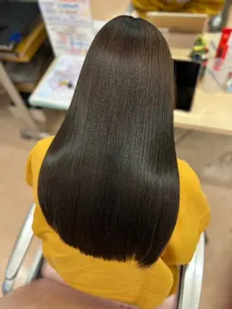 💛🩷進学・就職おめでとう!🩷💛 カット+カラー+トリートメント (黒染め・暗染め) 胸下+1100円