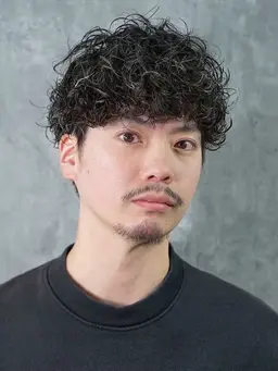 【土日祝限定メニュー】カット➕パーマ➕眉、襟剃り➕シャンプーセット