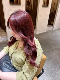 U24学生の新規限定🖤ワンカラー➕ツヤツヤトリートメント🖤(鎖骨下＋￥1100、土日祝＋￥550）