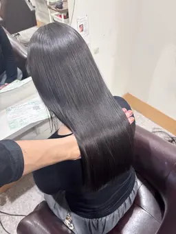 【🔥目指せ絹髪🔥】【🌈さらさら艶感🌈】✨縮毛矯正+プレミアム髪質改善トリートメント