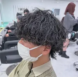 【ミニモ学割】カット➕波巻きパーマ🌀朝のセットがラクに💗おしゃれ感🆙人気急上昇中❤️🔥