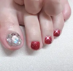 🦶時期限定✈️フットネイル足ネイル持ち込みデザイン2​〜​10本☘️他店オフ無料💖ドライケア込み💁‍♀️