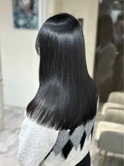 (2月17日限定)乾燥する冬時期にオススメ！サラツヤまとまる縮毛矯正✨