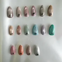 【モデル募集💅】マグネットネイルワンカラー¥2,000｜丁寧施術｜自宅OKの方のみ✨ストーン追加可✨
