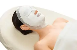 ピーリングエステでツルツル肌🌟酵素マスクで潤い&透明 感🆙くすみ・ごわつき解消🫧フェイシャル&肌分析付き🍀