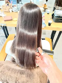 【髪質改善ストレート✨】 似合わせカット+髪質改善ストレート+ファイバープレックストリートメント✨