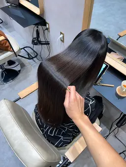 【★ミニモ学割★艶髪になりたい方へ🌟】美髪縮毛矯正✨️＋炭酸泉marbb🫧