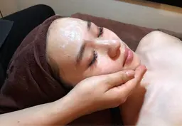 エイジングケア【しわ、乾燥気になる方】オイルマッサージで浮腫み改善