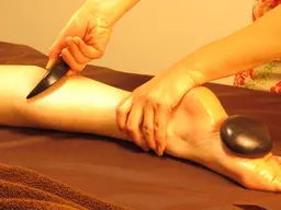 温活【バザルトボディ】凝り、むくみ、冷え、便秘、代謝向上！ホットストーン&リンパマッサージ90分