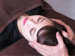 小顔矯正90分　顔を触らずに、むくみ・たるみ・歪みを整える骨盤矯正付きのメニュー　カウンセリング別