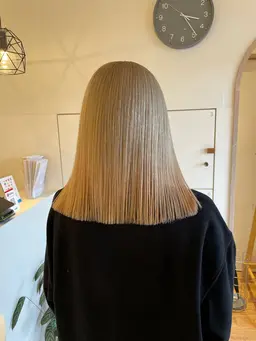 【❤️‍🔥限定価格❤️‍🔥】ケアブリーチ艶感Wカラー＋髪質改善トリートメント✨️