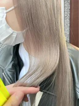 透明感イルミナカラー✨＋カット＋ハホニコトリートメント✨