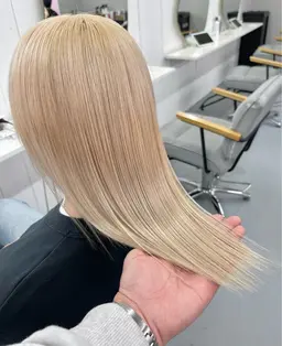 ブリーチカラー＋髪質改善トリートメント