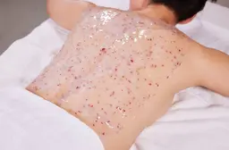 【背中×もちプル生パック】白玉ホイップ＋もちプル生パック＋幹細胞ミスト