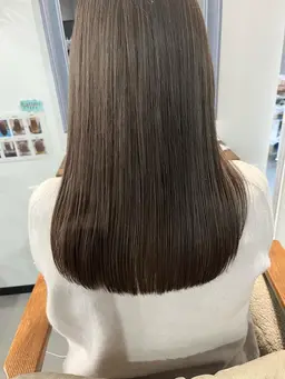 高発色で透明感のある髪へ🌟アディクシーカラー¥4200