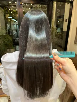 ✨髪質改善ストレート＋トリートメント✨7000円​〜​