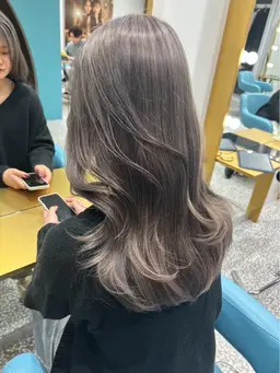 ブリーチダブルカラー+プレミアムトリートメント✨🎶