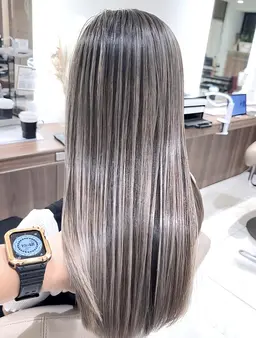 グレージュにしたい方はこちら🩶「ブリーチ+オンカラー+髪質改善」¥25300→¥4000