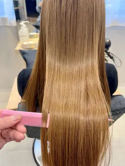 ✨ブリーチ毛でもこのツヤ感✨【最高級トリートメント】✨髪質改善酸熱トリートメント＋カット✨ 17400→14400