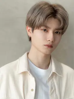 【⚡️minimo限定⚡️】メンズブリーチカラー➕カット➕最新トリートメント