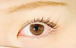 【パリジェンヌラッシュリフト】