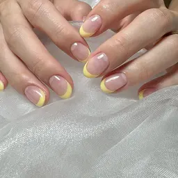 今月限定価格10%オフ❣️クリアベースフレンチネイル💅♡（オフケア込み）