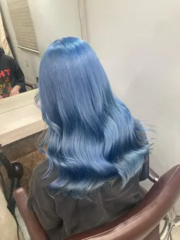 ケアブリーチ＋艶カラー【ダメージレスブリーチ】グラデーション、インナーカラー、可能