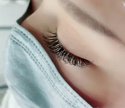 マツエク60分付け放題/ボリュームmix