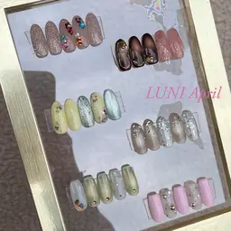 《人気!4月限定価格🌷》毎月変わる季節のLUNIデザイン♡/オフ込み/カラー/パーツ変更できます【写真下段menu】