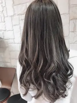 【ミニモ学割】カット＋コテ巻き風デジタルパーマ　縦巻きのカールを再現