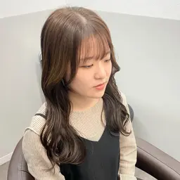 ​〜​12月限定​〜​【レイヤーカット.お顔周りカットで韓国風ヘアに】🖤全体カット+2stepトリートメント