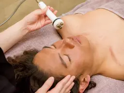 💎毛穴大掃除💎ごわつき・ザラツキすっきりフェイシャル♪嬉しいヘッドスパ付き