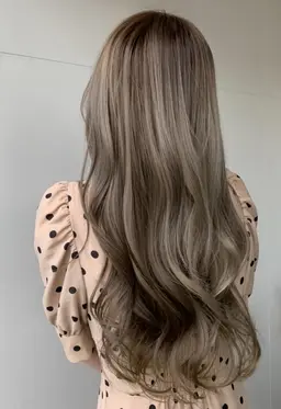 韓国風顔まわりカット＋似合わせカット＋コテまき風パーマ　ヨシンモリ　【竹田有紗・指名🌝】