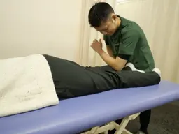 【口コミ投稿🌟12月限定0円】巻き肩、反り腰、猫背でお悩みの方におすすめの人気NO.1メニュー!