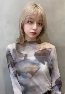 💫【今だけ‼️】🤍メンテナンスカット＆ブリーチリタッチ➕オンカラー🎨🫧＆うる艶トリートメント✨