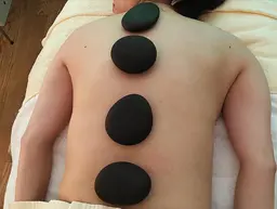 アロマボディマッサージ