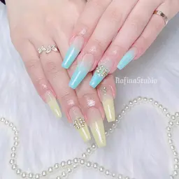 👑チップ長さだし+1持ち込みやり放題(時間内10本デザイン、パージ600円以内)