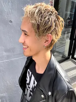 💎メンズ束間ハイライト✨メンズ限定🔥拘りの質感カット+ハイライト💎✨+オンカラー🌿+内部補修TR✨メンズショート