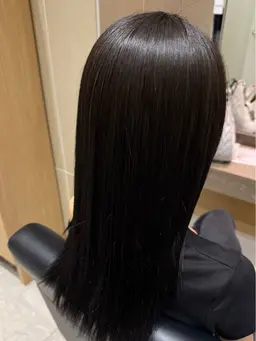 透明感あふれる暗髪🖤アディクシーカラー×うる艶coremeトリートメント🪄