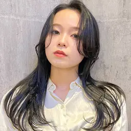 韓国系レイヤーカット＋ダメージレスカラー＋艶トリートメント