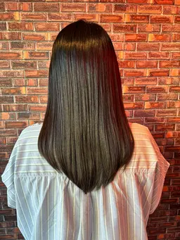 カット+クオライン縮毛矯正✨