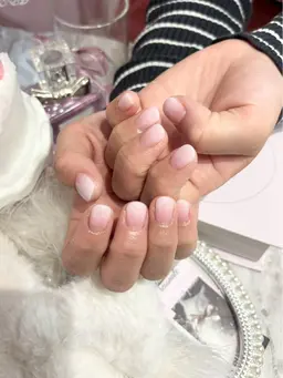 2/28新宿店限定!15時半18時◎グラデ、フレンチ、チェック等手書きokな方🎀